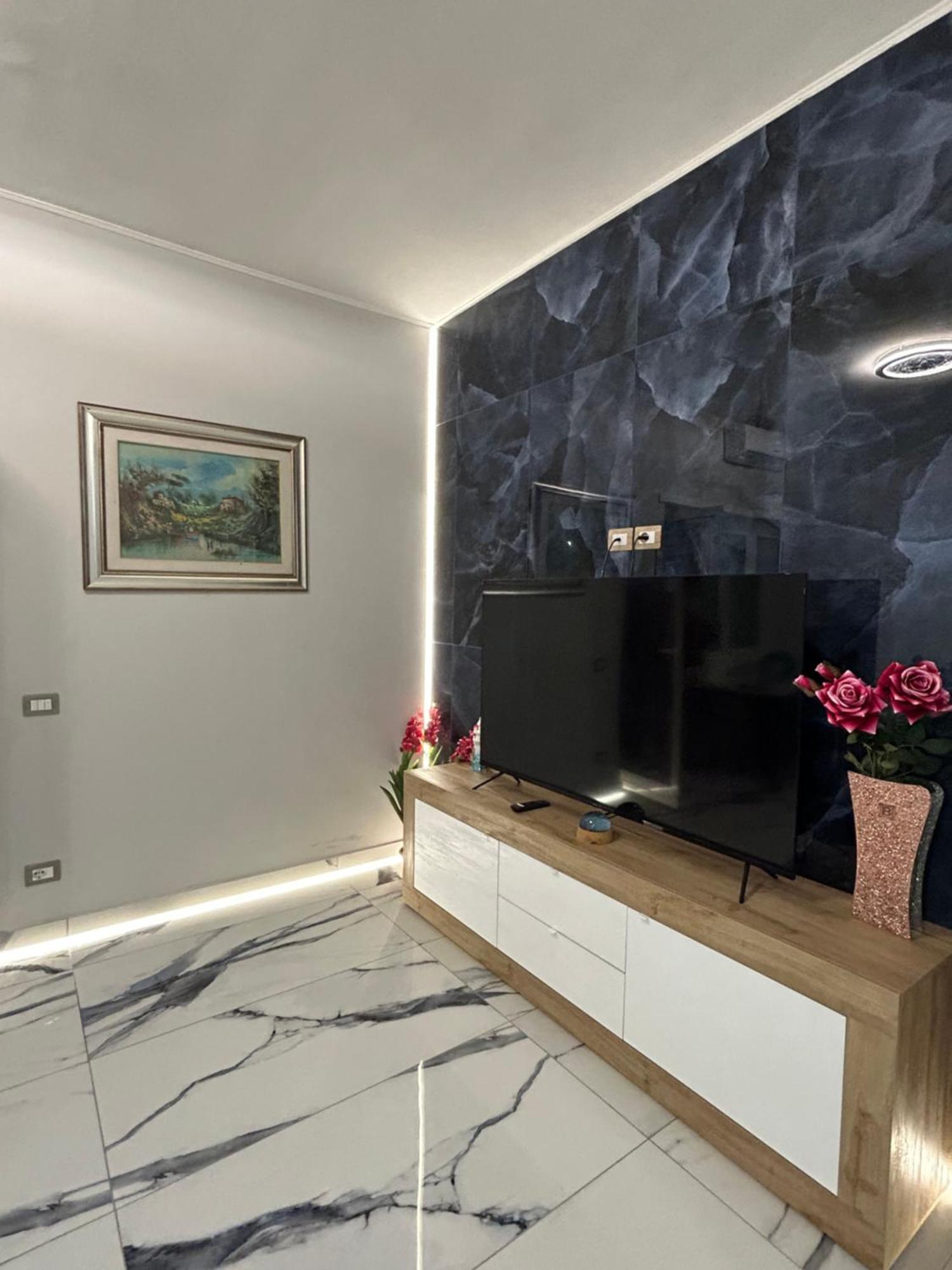 Front Sea Luxury Lido di Ostia Exterior foto