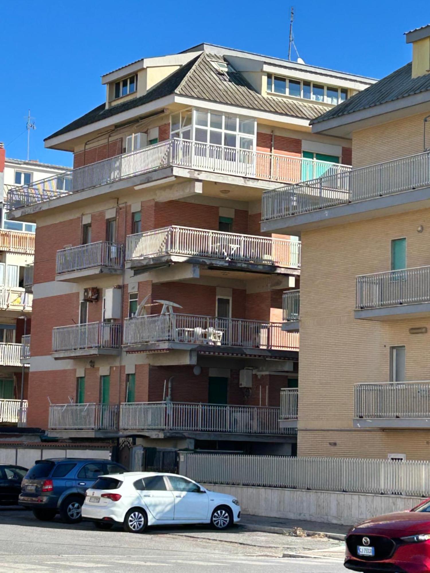 Front Sea Luxury Lido di Ostia Exterior foto